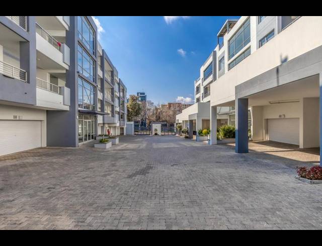 2 BEDROOM APARTMENT FOR SALE IN MELROSE NORTH